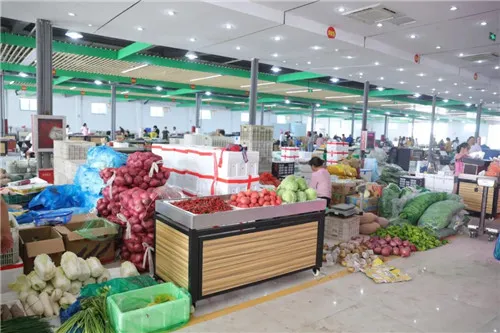品种丰富、环境优良,隆力奇农贸市场开业