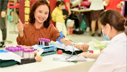 完美百城千店万人献血 | 你的一次,他的一生