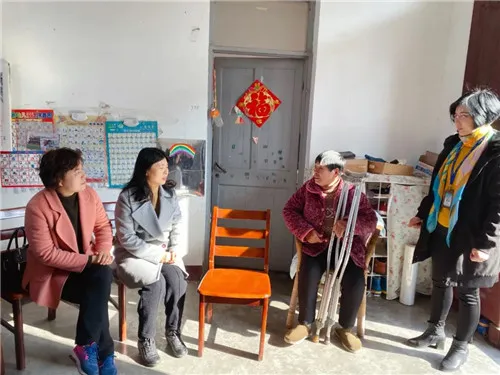 暖暖温情!常熟工会&隆力奇慰问困难职工