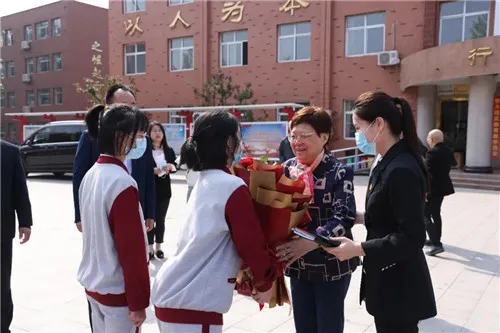 “鸿鹄有志,弛善而行”优莎纳公益基金张弛基金为爱发声